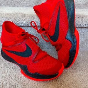 Men’s Nike Zoom Hyperrev 2016 Red/Black Basketball, Size 10.5